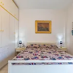 Europa 43 Holiday Home
